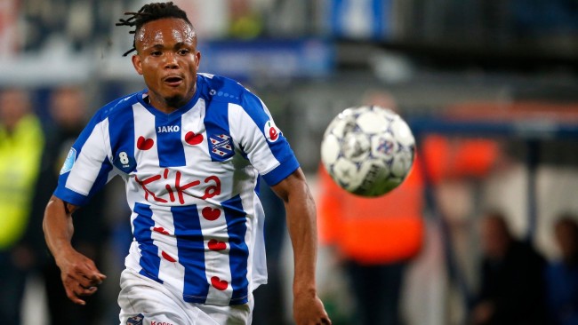 球队主力左 球队主力左