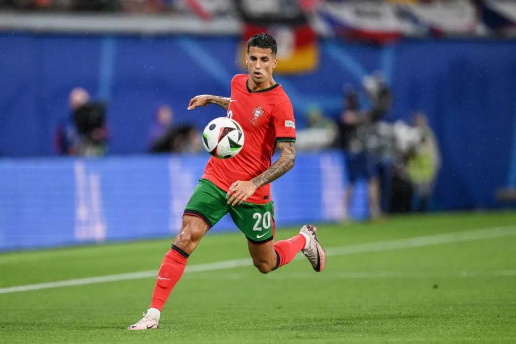 着德国足球 着德国足球